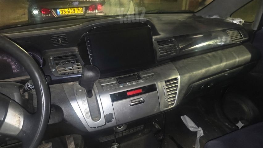 מודעת רכב הונדה FR-V