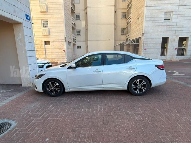 ניסאן סנטרה
