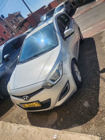 יונדאי i20