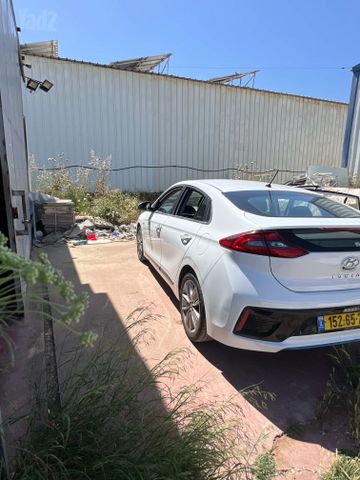 יונדאי איוניק