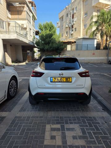 ניסאן ג'וק