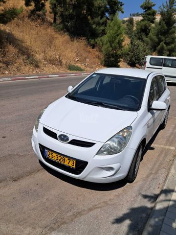 יונדאי i20