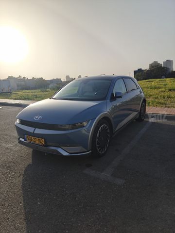 יונדאי איוניק 5