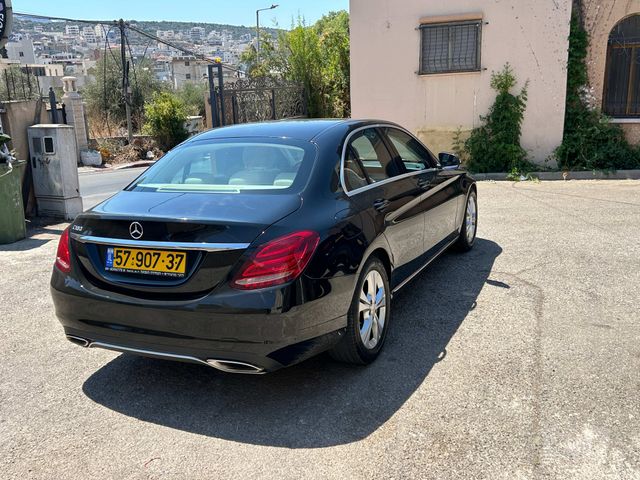 מרצדס-בנץ C-class