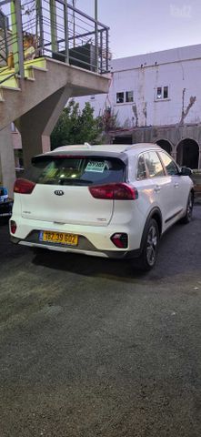 קיה נירו