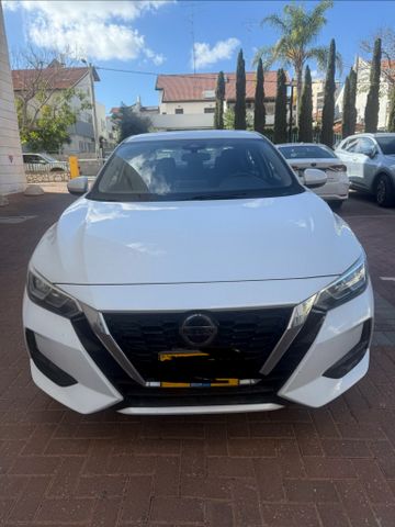 ניסאן סנטרה