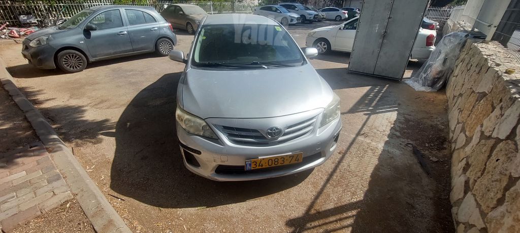 מודעת רכב טויוטה קורולה