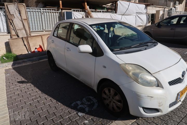 מודעת רכב טויוטה יאריס
