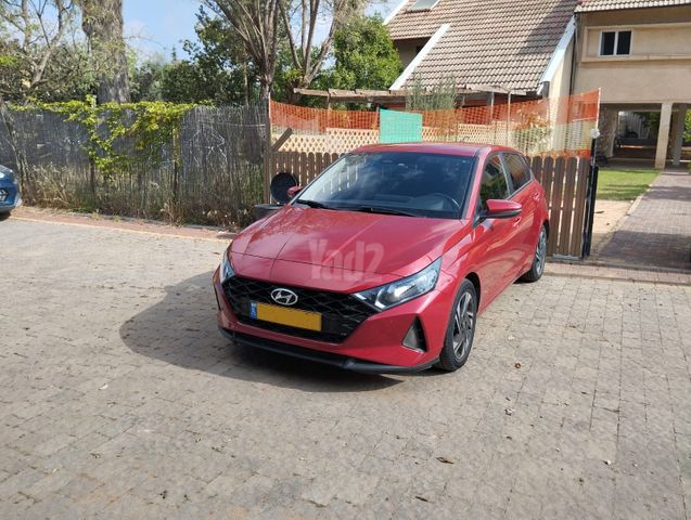 יונדאי i20