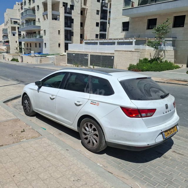 סיאט לאון