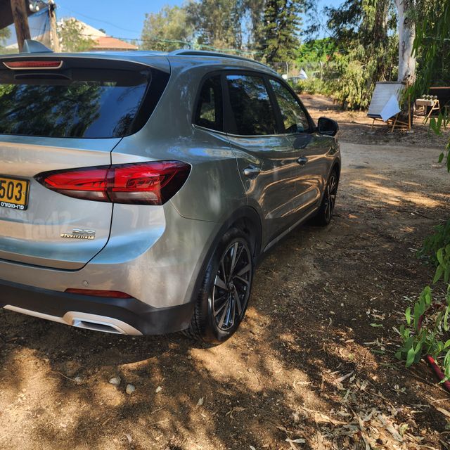 מודעת רכב אם ג'י ZS