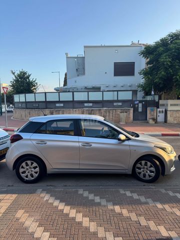 יונדאי i20
