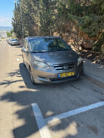 הונדה FR-V