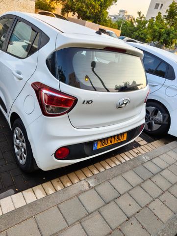 יונדאי i10