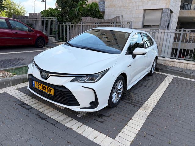 מודעת רכב טויוטה קורולה