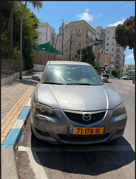 מודעת רכב מאזדה 3