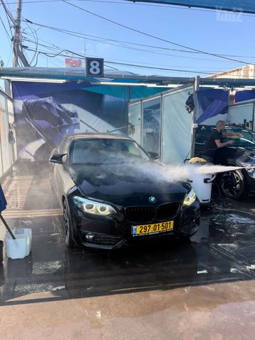 מודעת רכב ב מ וו סדרה 2