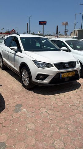 סיאט ארונה