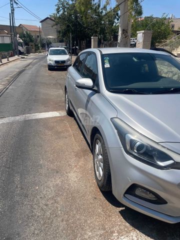 מודעת רכב יונדאי i20