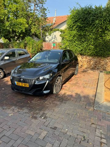 פיג'ו 208