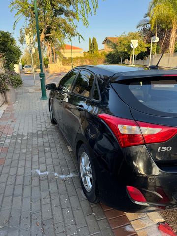 יונדאי i30