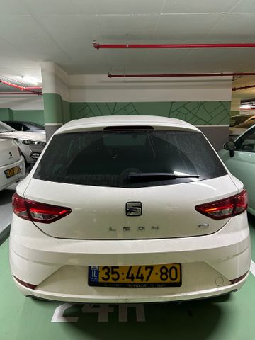 סיאט לאון