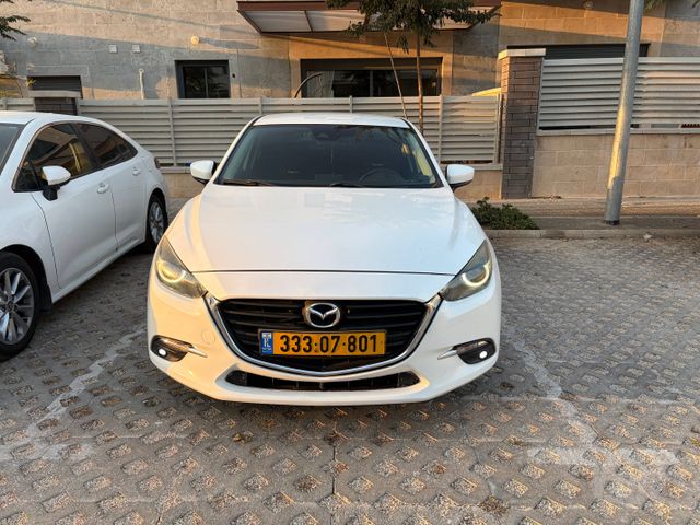 מאזדה 3