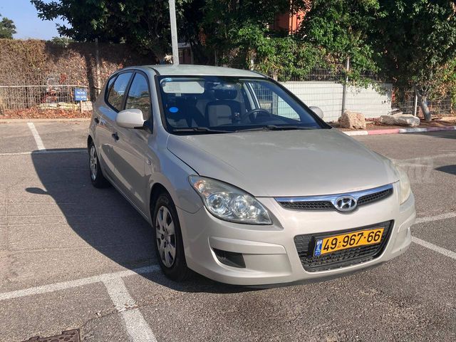 יונדאי i30