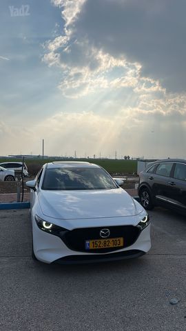מודעת רכב מאזדה 3