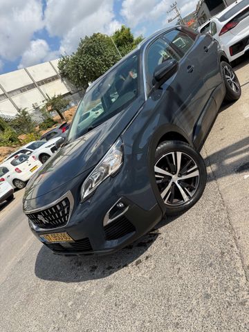 פיג'ו 3008