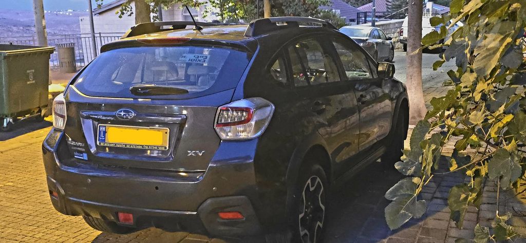 מודעת רכב סובארו XV