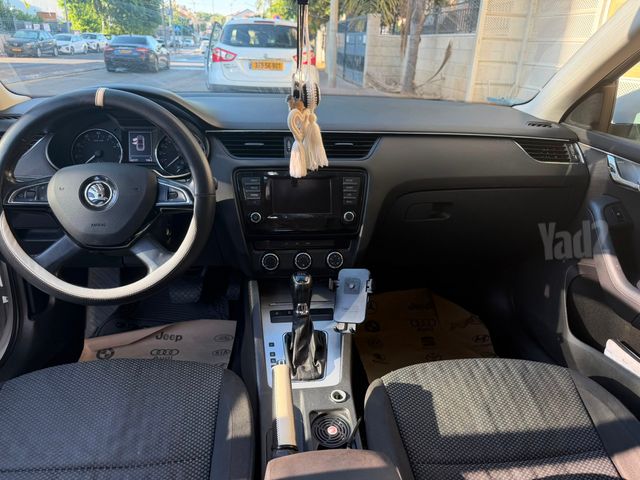 סקודה אוקטביה