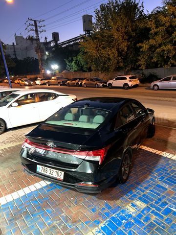 יונדאי אלנטרה