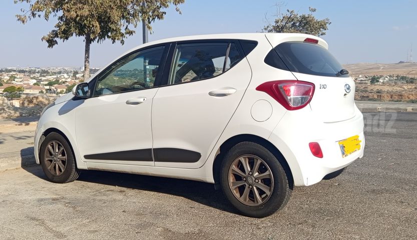 יונדאי i10