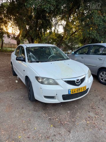 מאזדה 3