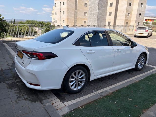טויוטה קורולה