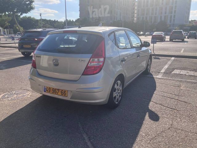 יונדאי i30