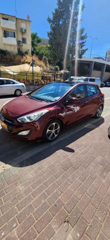יונדאי i30
