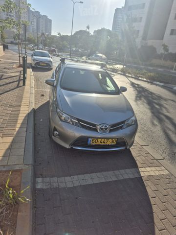 טויוטה אוריס