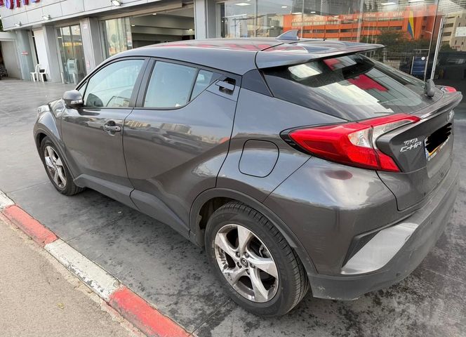טויוטה C-HR