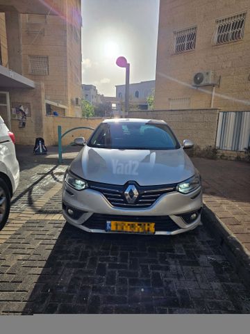 רנו מגאן