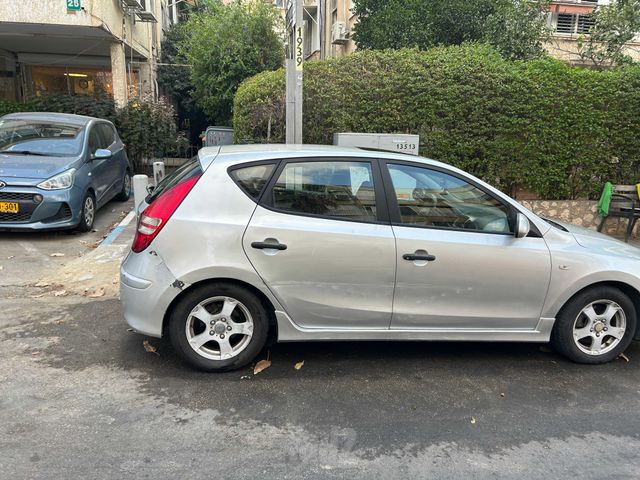יונדאי i30