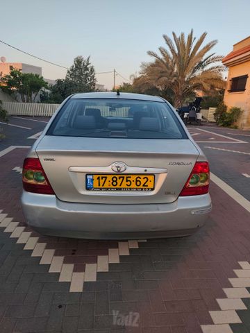 טויוטה קורולה