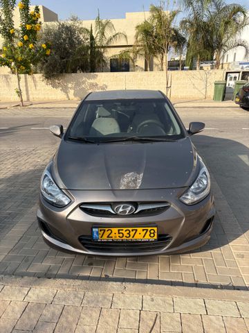 יונדאי אקסנט i25