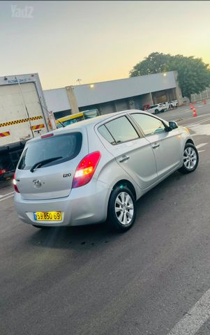יונדאי i20