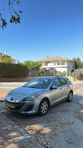 מאזדה 3