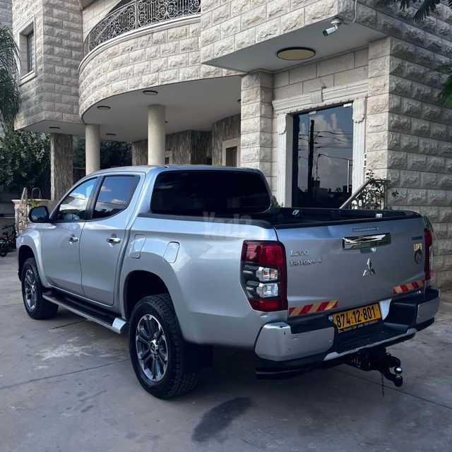 מיצובישי טרייטון / L200