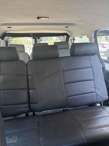 יונדאי H-1 / i800