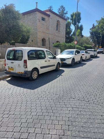 מודעת רכב סיטרואן ברלינגו 