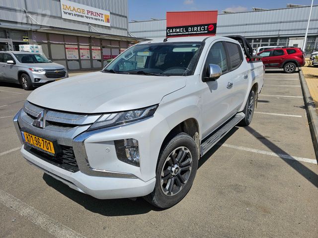מיצובישי טרייטון / L200